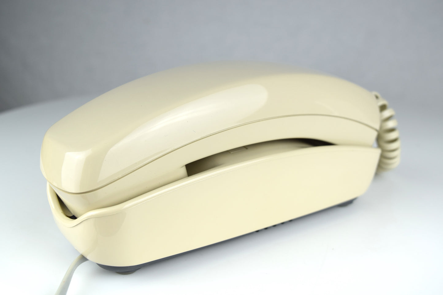 Trimline Touch Tone Wall Phone - Ivory