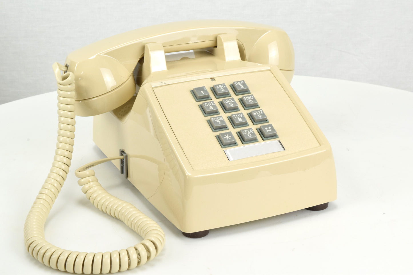 Bluetooth Enabled 2500 Type Deskphone