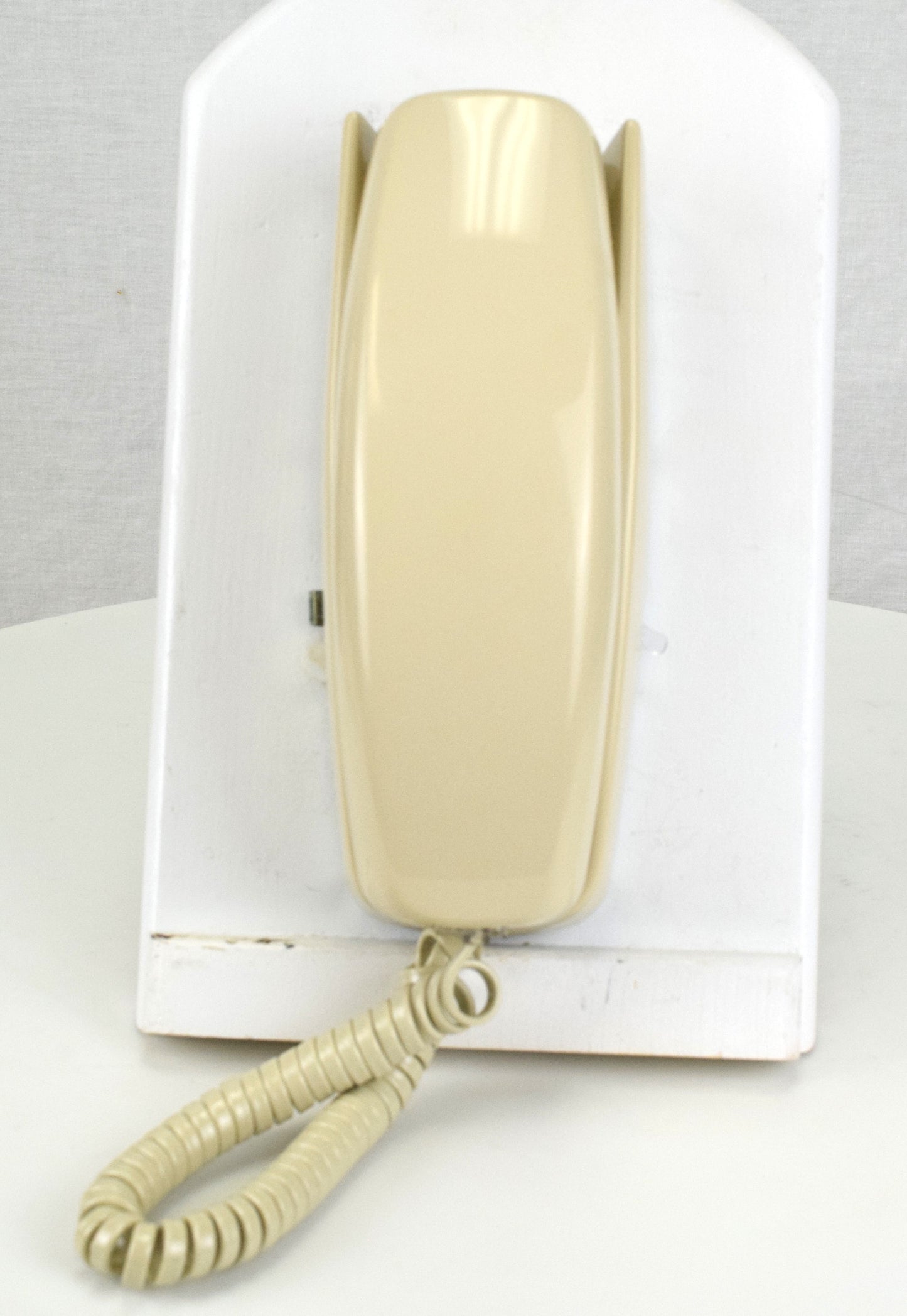 Trimline Rotary Wall Phone in Ivory