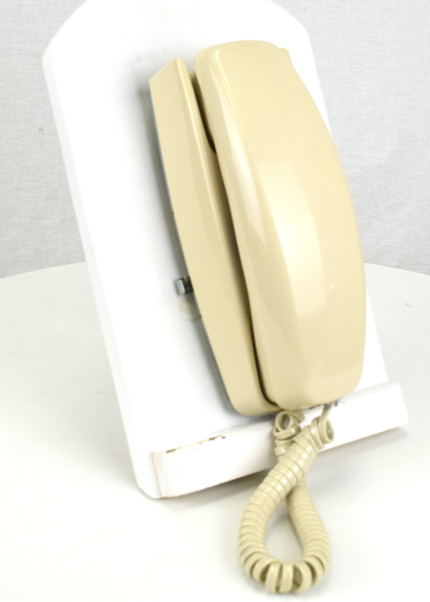 Trimline Rotary Wall Phone in Ivory