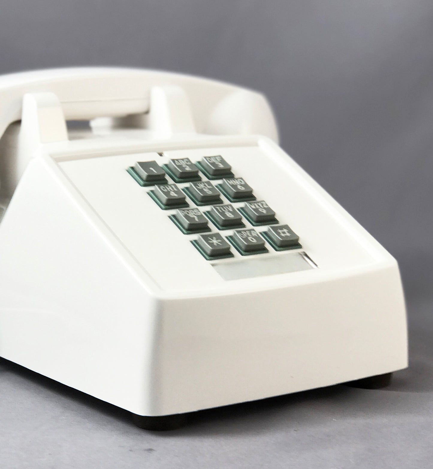 2500 Armored Desk Phone