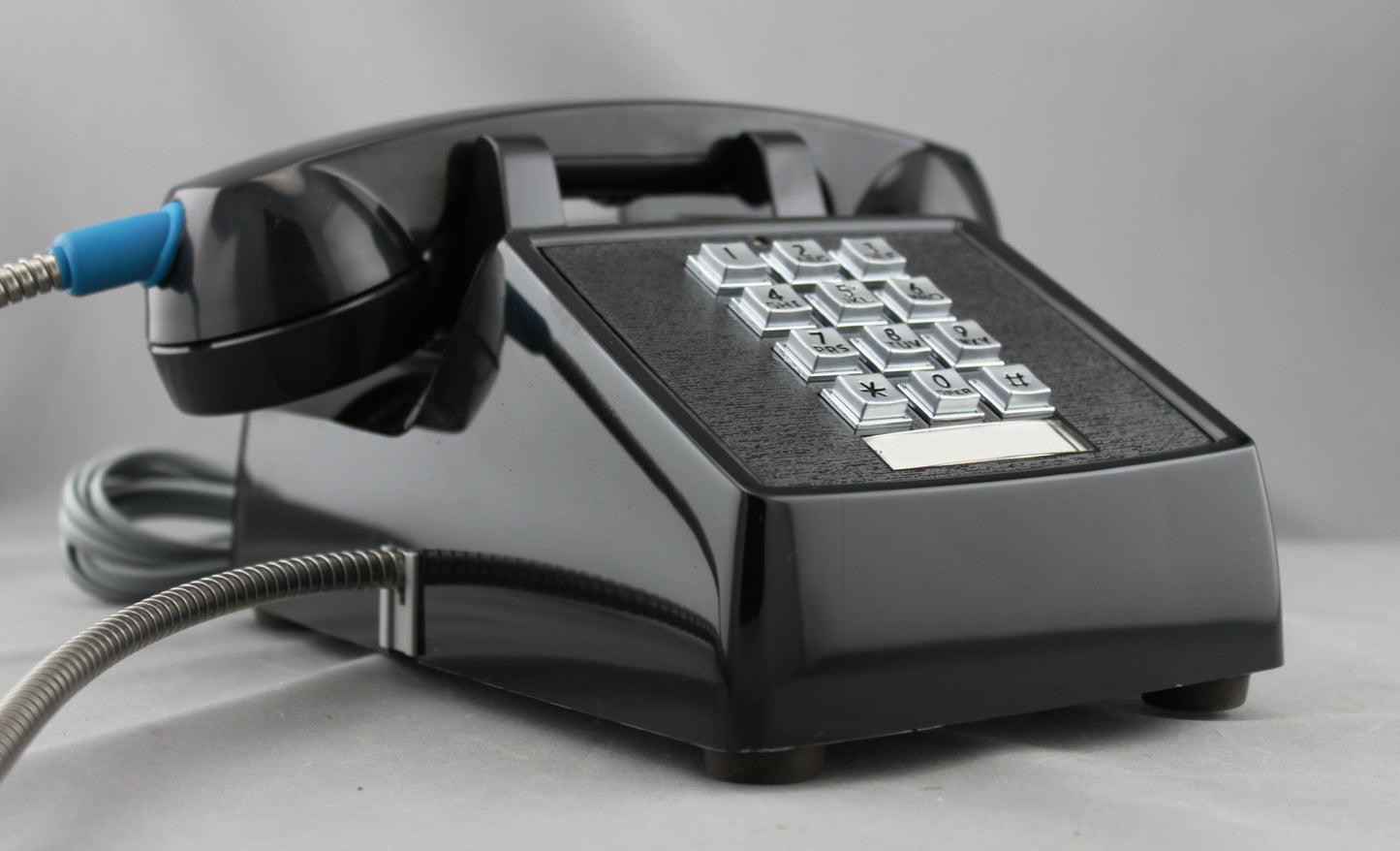 2500 Armored Desk Phone