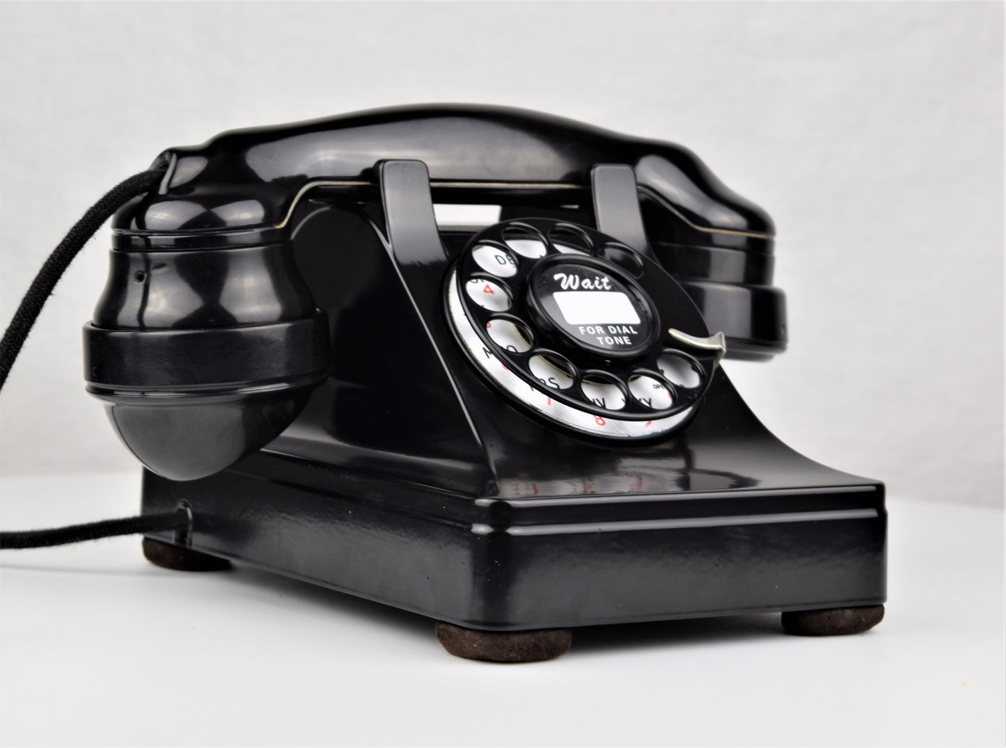 302 - Black - Pre War - E1 Handset - Metal Case 