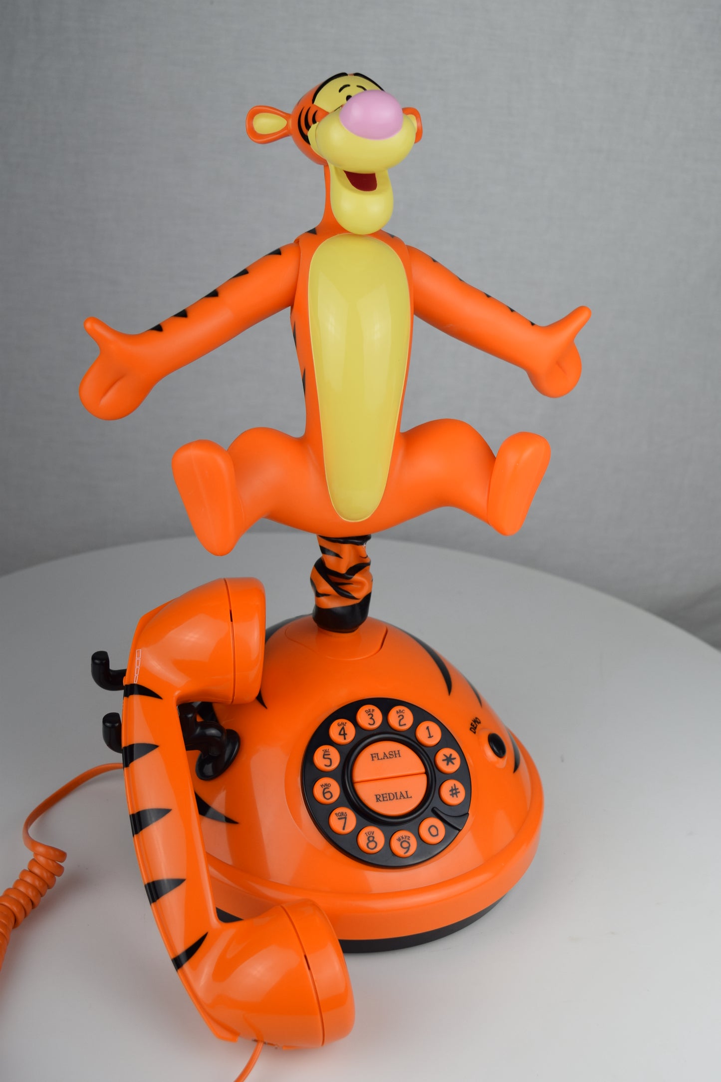 Animated Tigger Phone - Bounces and Talks