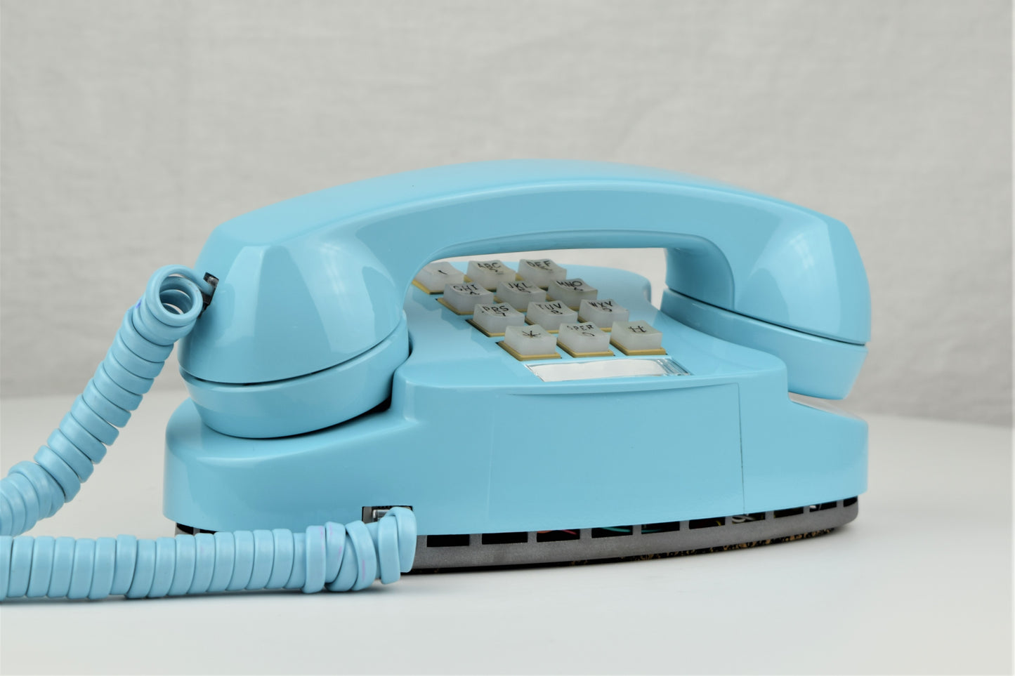 2702 - Aqua Blue Princess Phone