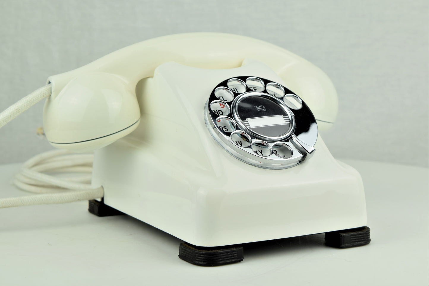 Kellogg masterphone 1000 ( aka redbar) - White