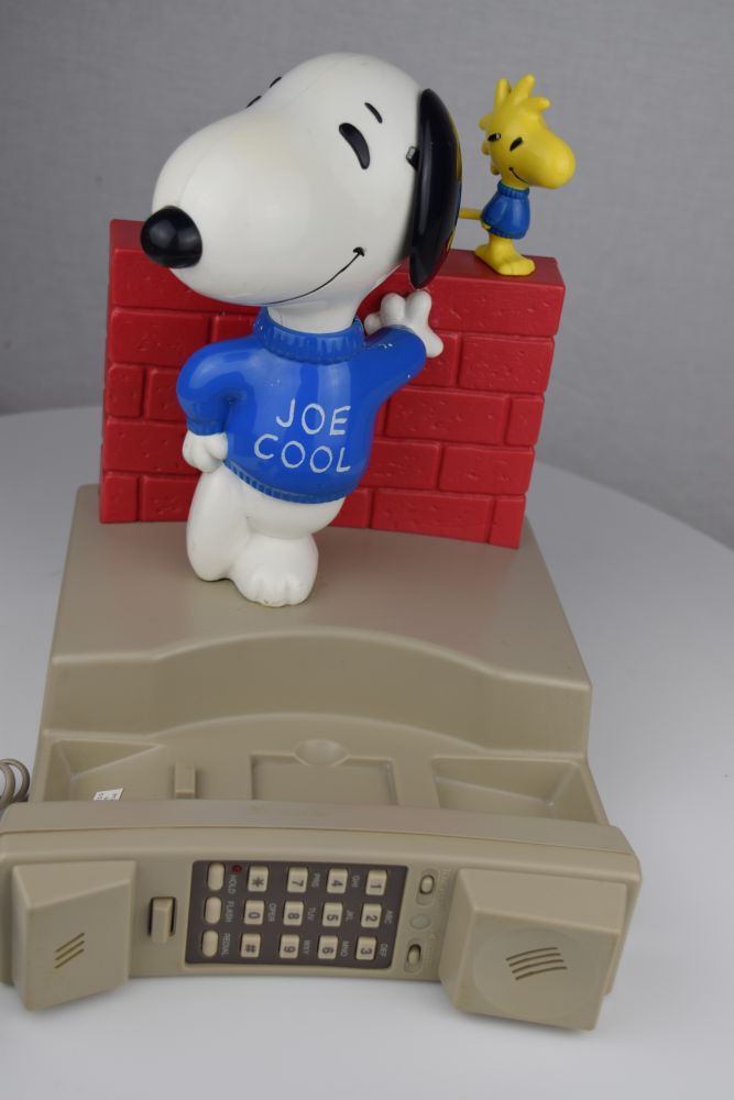 Joe Cool Snoopy and Woodstock Novelty Phone