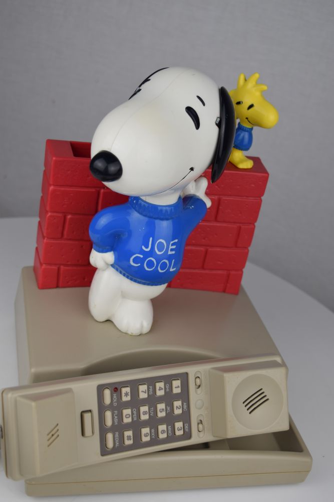 Joe Cool Snoopy and Woodstock Novelty Phone