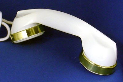 Stromberg Carlson 1243 - White with Brass Trim