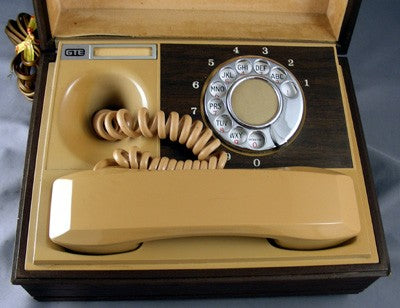 Chest Telephone - Hunting Dog