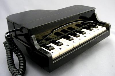 Grand Piano Telephone
