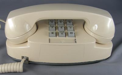 2702 - Ivory Princess Phone