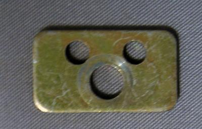 352 - Upper Cloth Retainer Bracket