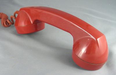 Stromberg Carlson 1543 - Red