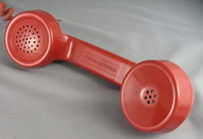 Stromberg Carlson 1543 - Red