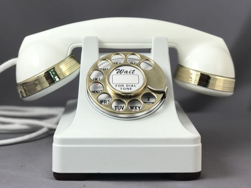 302 - White - Brass Trim