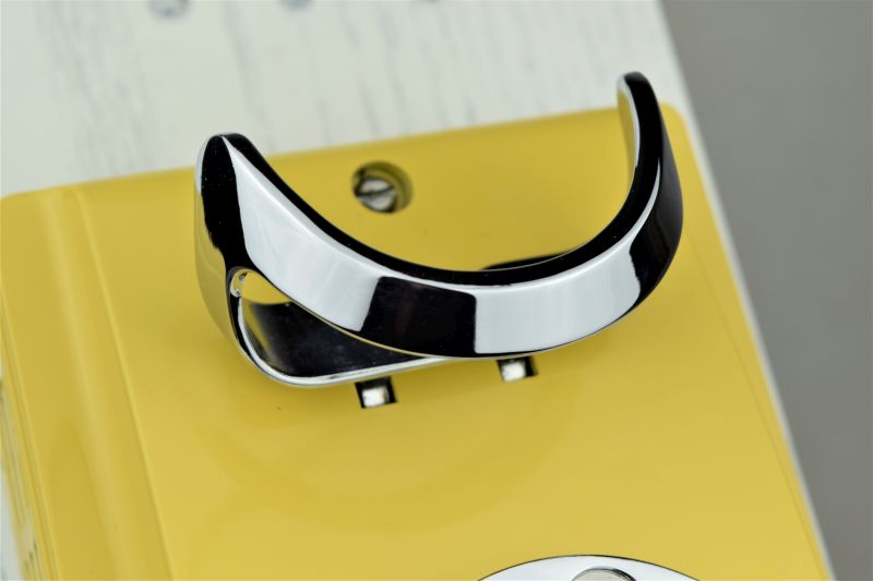 354 - Yellow - Chrome Trim 