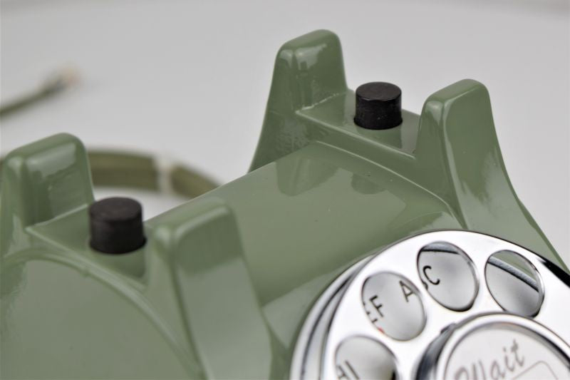 302 - Moss Green - Chrome Trim