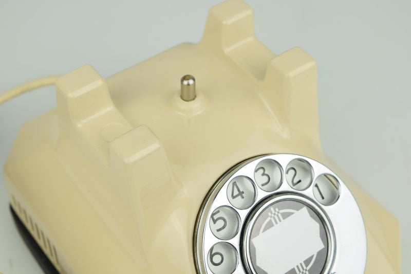 Automatic Electric Type 34 - Ivory with Chrome Trim