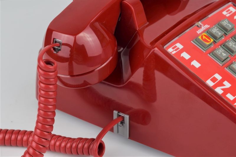 2500,Red,Dial 911 Only Deskphone