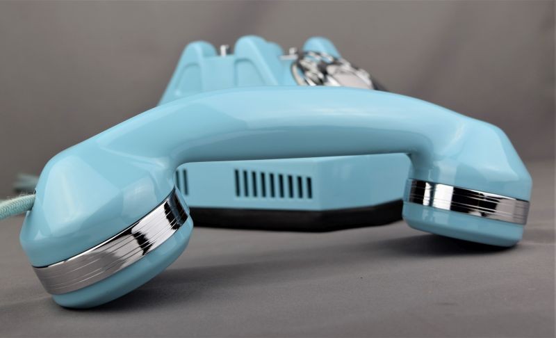 Type 40 - Aqua Blue - Chrome Trim