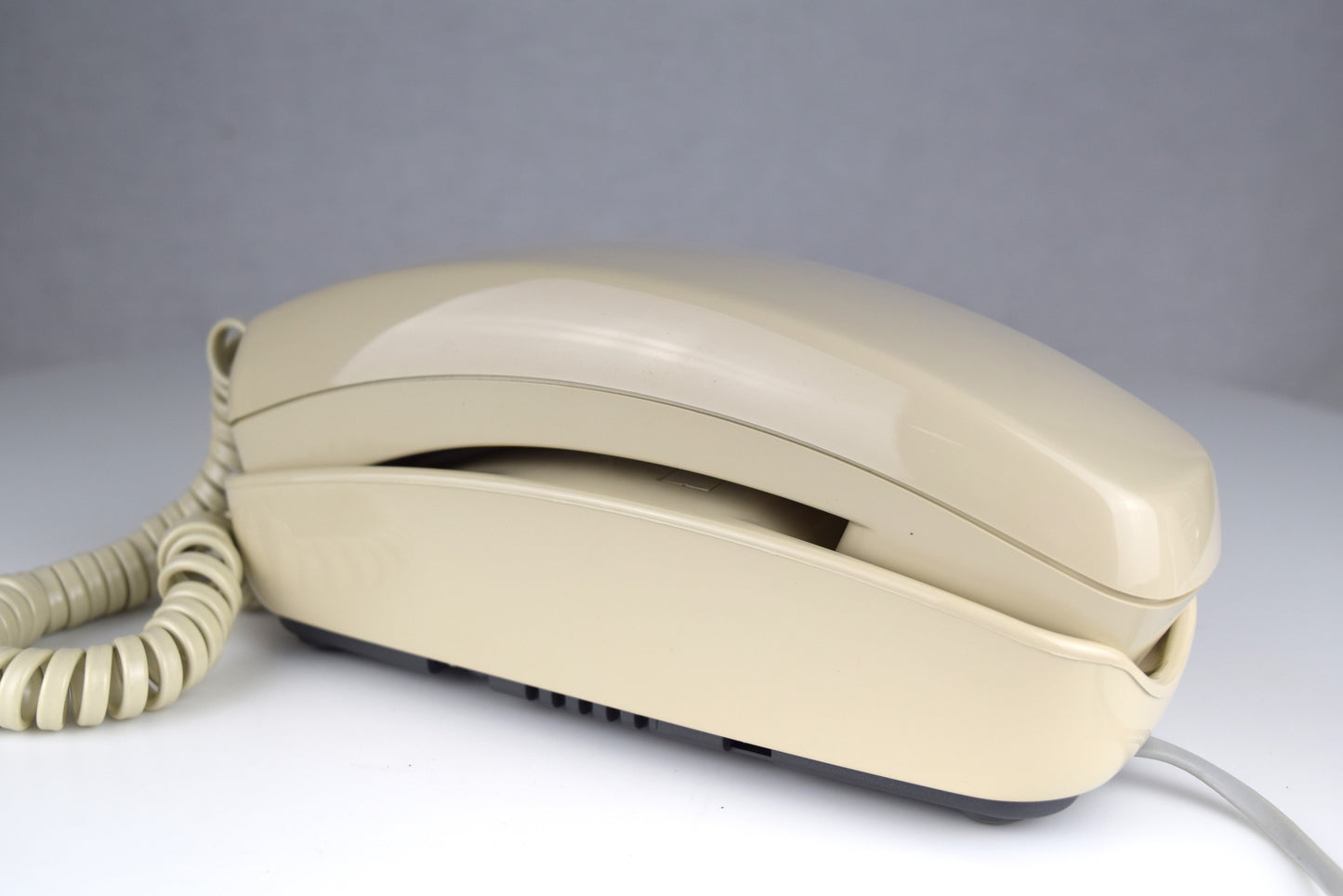 Trimline Touch Tone Wall Phone - Ivory