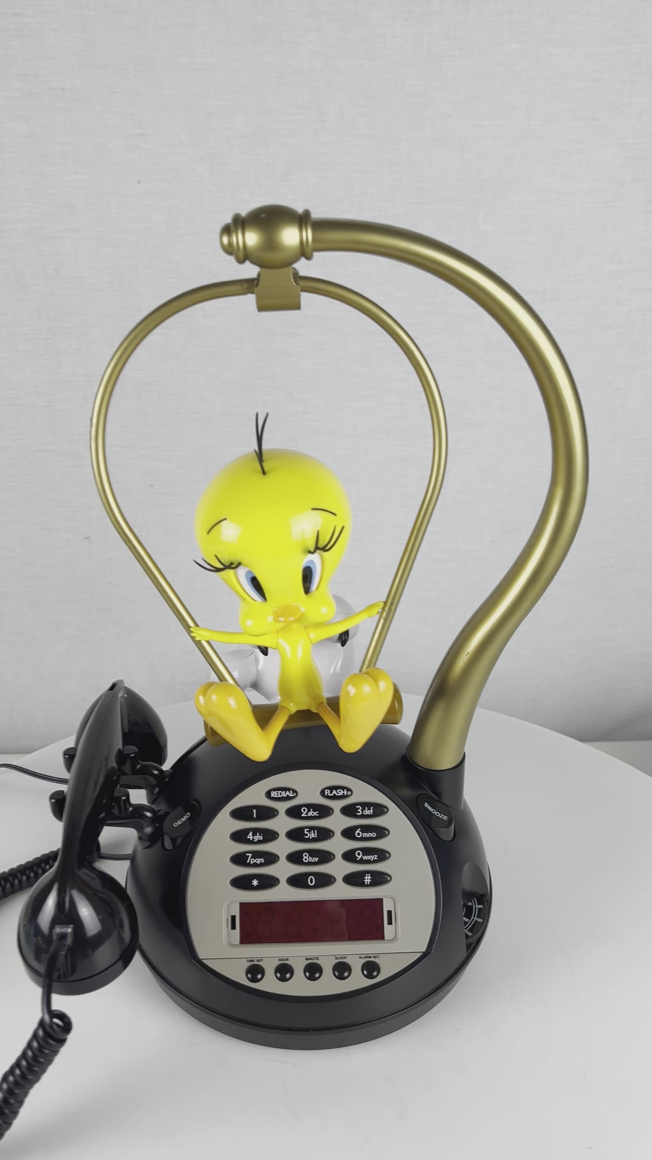 Tweety Bird Animated Telephone Talking Alarm Clock high quality Am Fm Radio Digital Works