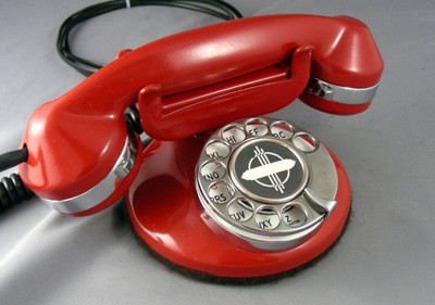 Reproduction Petite Deskphone - Red with Chrome Trim