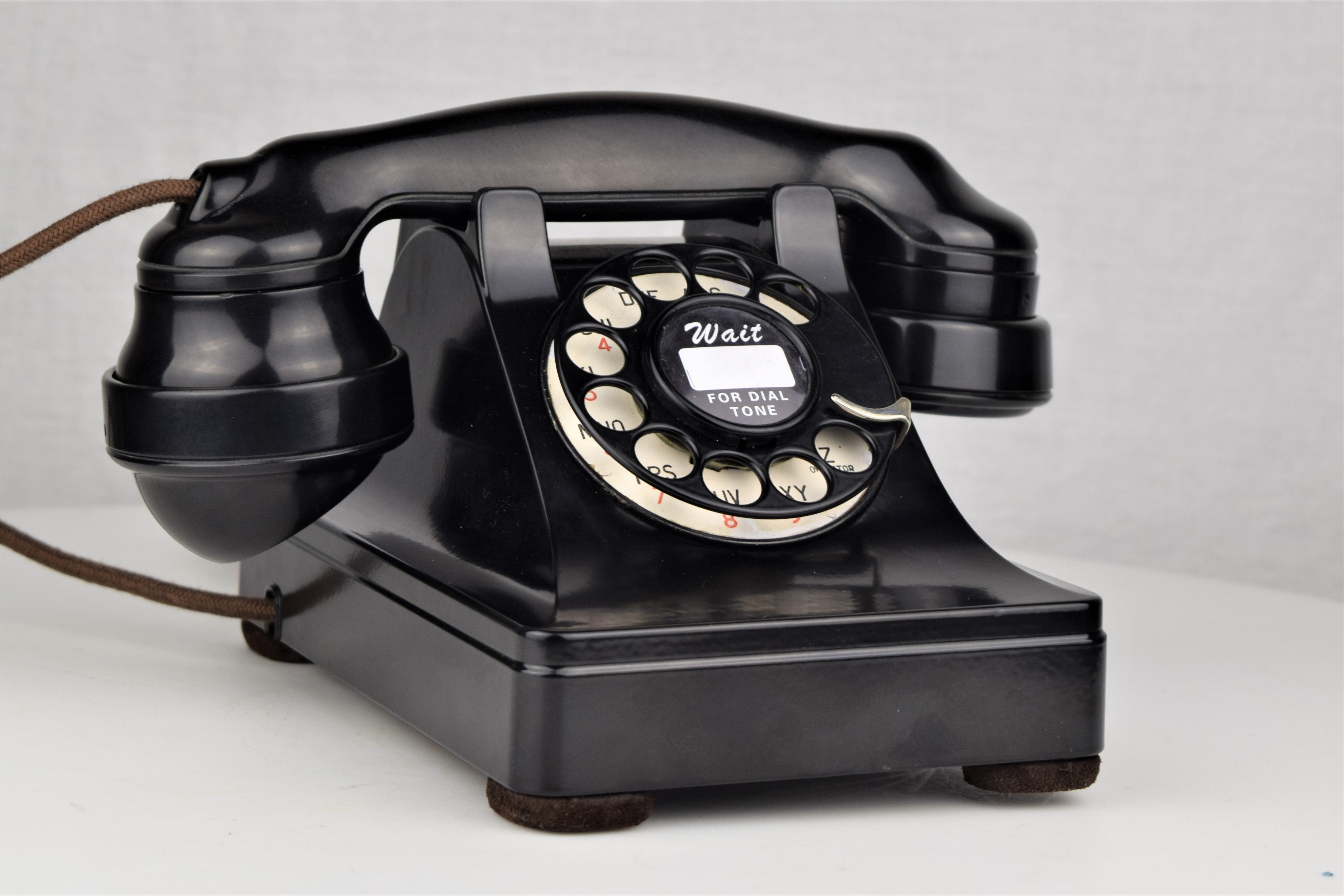 Western Electric 302 - Black - Date matched 1937